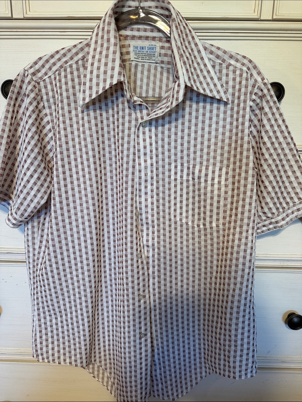 VINTAGE Short -Sleeve Check Shirt in Brown and White - vintage Woolworth